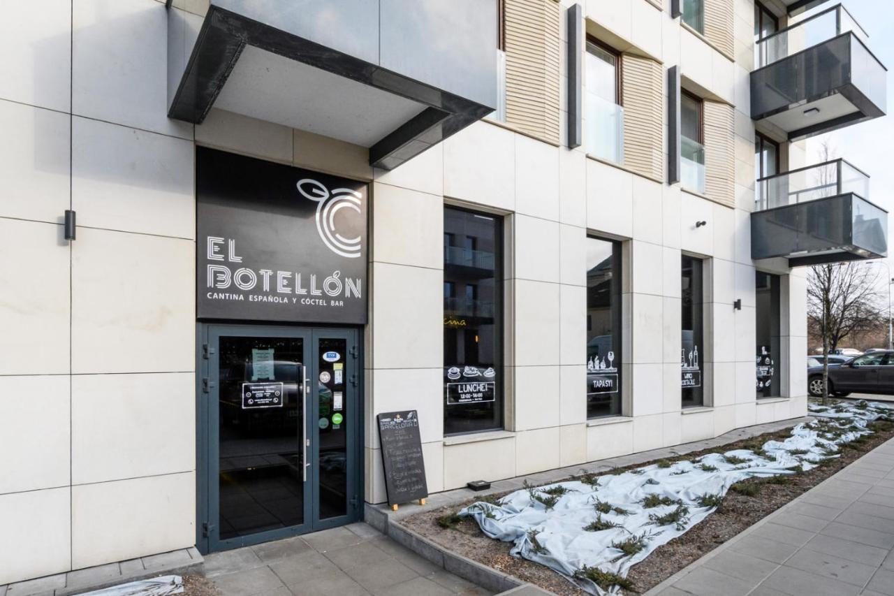 Bulwary Wislane P&O Serviced Apartments With Ac Варшава Екстериор снимка